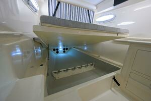 Cobia 350 - Cabin
