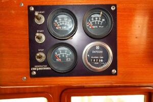 Victoria 34ft Marine Trader Yacht For Sale