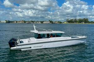  2024 Axopar 37XC CROSS CABIN Yacht For Sale in Tampa FL