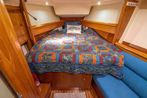 2001 Jeanneau 43 Sun Odessey thumbnail 53