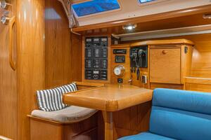 2001 Jeanneau 43 Sun Odessey thumbnail 41