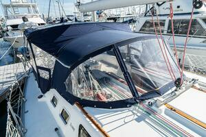 2001 Jeanneau 43 Sun Odessey thumbnail 11