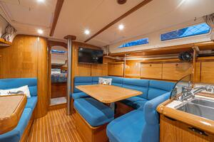 2001 Jeanneau 43 Sun Odessey thumbnail 36