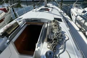 Sweet Pea 39ft Hunter Yacht For Sale