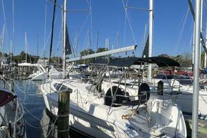 Sweet Pea 39ft Hunter Yacht For Sale