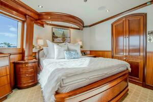 2004 Richmond Yachts thumbnail 30