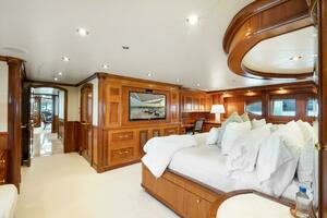 2004 Richmond Yachts thumbnail 17