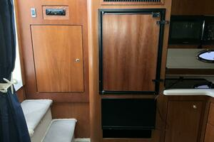 2002 Cruisers 35 Express thumbnail 13