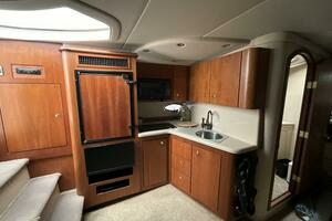 2002 Cruisers 35 Express thumbnail 24