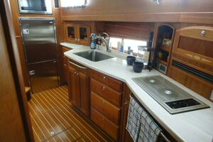 2018 Sabre 48 Salon Express thumbnail 17