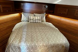 2014 Sabre 42 Salon Express thumbnail 29