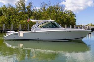 Sea Horse 2024 Pursuit 326 Yacht For Sale in Mashpee MA