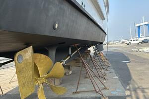 74ft Hatteras Yacht For Sale