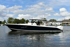  2019 Pursuit S 408 Sport Yacht For Sale in Lighthouse point FL