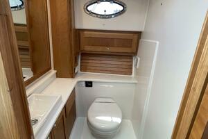 Photo 4328149 for 2027 Back Cove 34O  