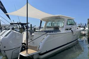 Photo 4328165 for 2027 Back Cove 34O  