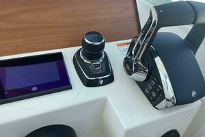 Photo 4328175 for 2027 Back Cove 34O  