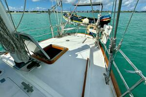 1984 Camper & Nicholsons 58 thumbnail 23
