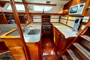 1984 Camper & Nicholsons 58 thumbnail 38