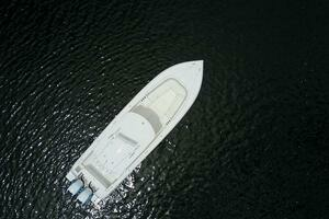 2015 Intrepid 375 Center Console thumbnail 5