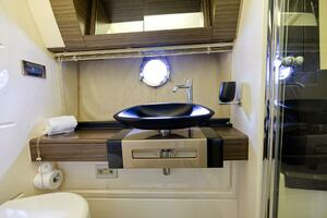 2013 Azimut 55S thumbnail 25