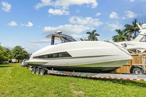 2023 Astondoa 377 Coupe Outboard thumbnail 6
