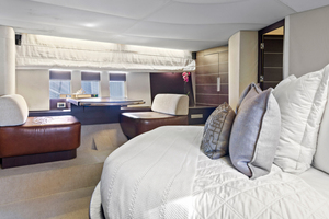 2009 Azimut 68S thumbnail 19