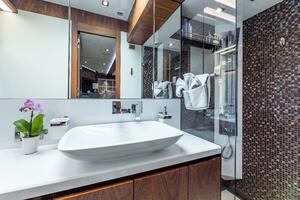 Photo 4238526 for 2019 Galeon 640 Fly  