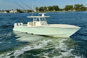 Deeper 2022 Invincible Open Fisherman Yacht For Sale in Riviera Beach FL