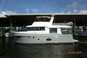 Dove 2015 Beneteau Swift Yacht For Sale in Jacksonville FL