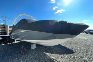 Photo 4243710 for 2015 Yamaha Boats 242 Limited S  