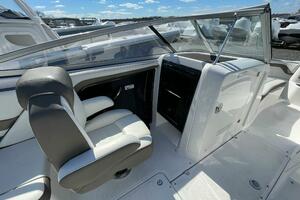 Photo 4243715 for 2015 Yamaha Boats 242 Limited S  