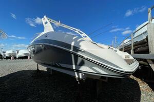 Photo 4243731 for 2015 Yamaha Boats 242 Limited S  