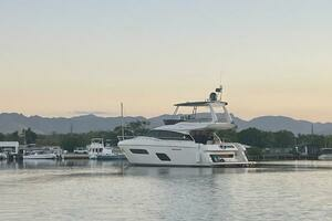 2016 Ferretti Yachts 550 thumbnail 1