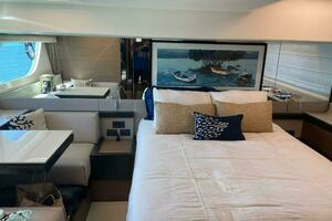 2016 Ferretti Yachts 550 thumbnail 20