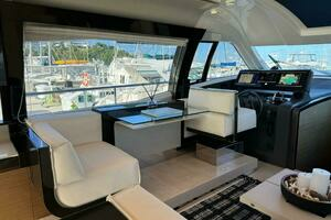 2016 Ferretti Yachts 550 thumbnail 12