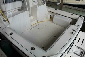 2001 Pursuit 3400 Express thumbnail 26