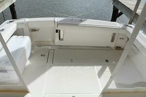 2001 Pursuit 3400 Express thumbnail 12