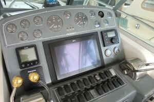 2001 Pursuit 3400 Express thumbnail 9