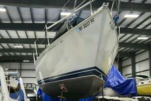 32ft C amp C Yacht For Sale