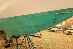 SECOND WIND 28ft Herreshoff Yacht For Sale