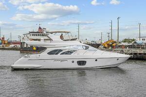 2005 Azimut 55 flybridge thumbnail 2