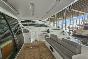 2005 Azimut 55 flybridge thumbnail 15