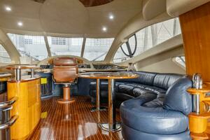 2005 Azimut 55 flybridge thumbnail 19