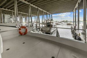 2005 Azimut 55 flybridge thumbnail 14