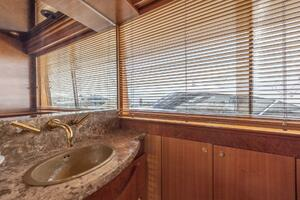 2001 Grand Harbour 76 thumbnail 21