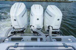2021 Front Runner Center Console thumbnail 17