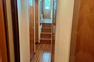 2000 Viking 55 Convertible thumbnail 56