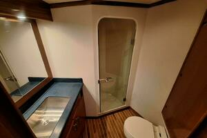 2000 Viking 55 Convertible thumbnail 61