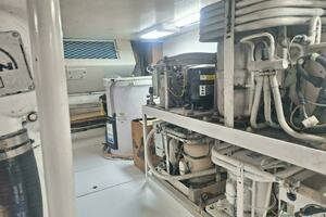 2000 Viking 55 Convertible thumbnail 72